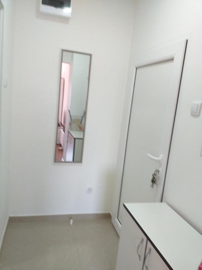 Stan Na Dan Appartement Loznica Buitenkant foto